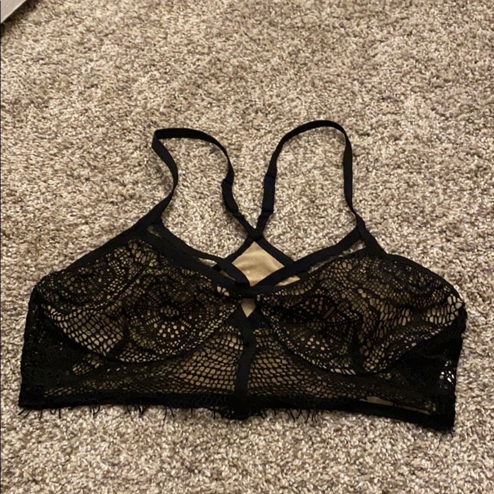 Lacey Black/Tan Bandu